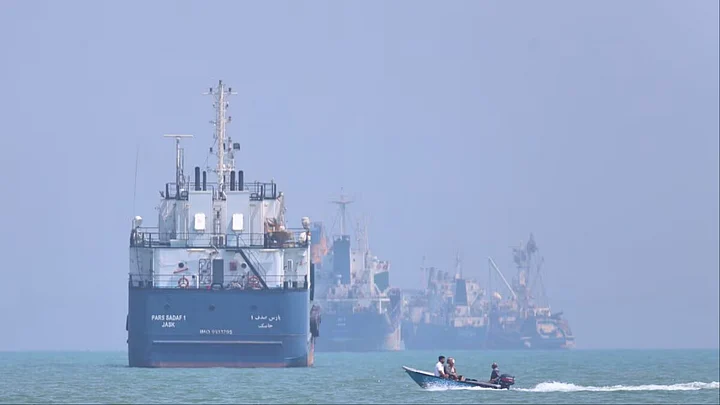 Indian Flagged Vessel Sinks Off Oman Coast, All 14 Men Rescued